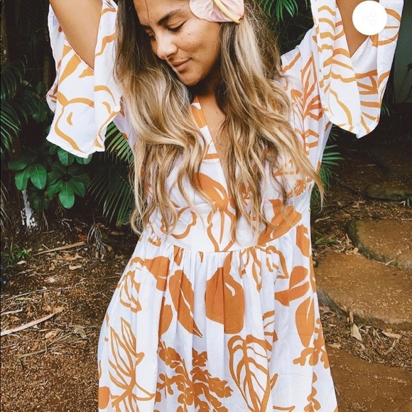 GILLIA Abril hand printed botanical floral dress yellow large Hawaiian boutique - Picture 3 of 10